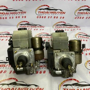 Cụm tổng phanh ABS Toyota Land Cruiser