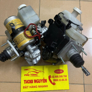 Cụm điều khiển tổng phanh ABS Mitsubishi Pajero V93